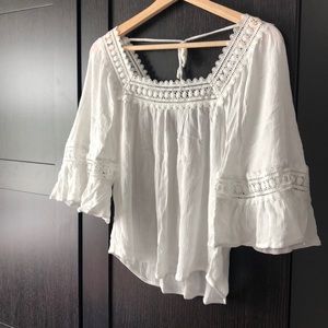 Bell sleeve shirt